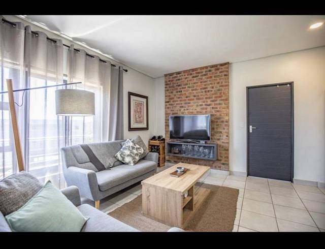 1 BEDROOM APARTMENT FOR SALE IN MENLO PARK